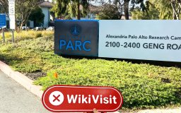 米国の暗号通貨取引所PayBitoへのオンサイト訪問。 -空の建物