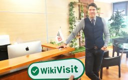 Kunjungan ke Cryptocurrency Exchange TOPFX di Siprus - Skala Kantor Besar