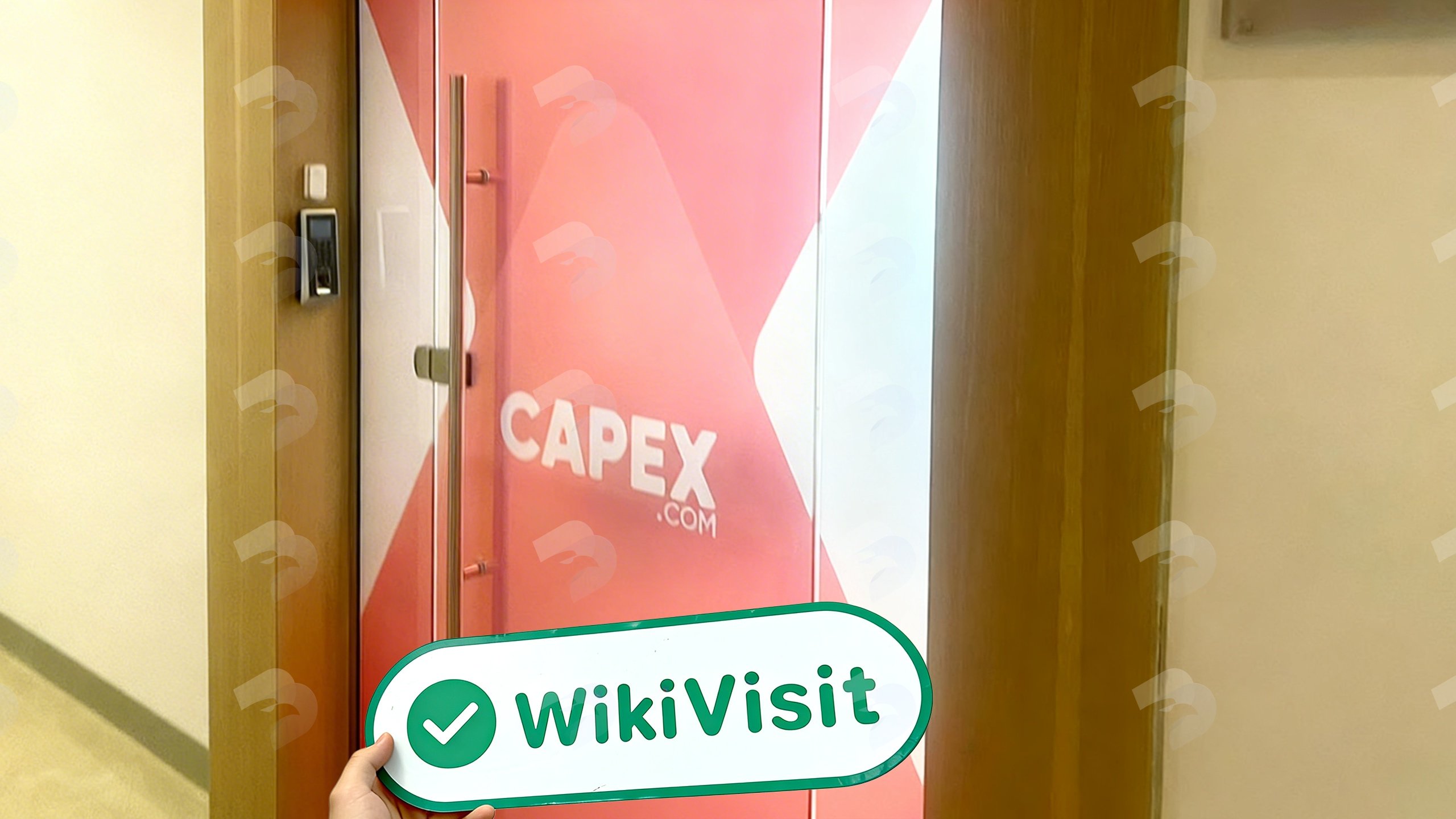 UAEのCapex.com訪問 - オフィス発見