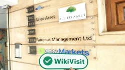 Kunjungan ke Easymarkets Exchange Cryptocurrency di Siprus - Skala Kantor Besar