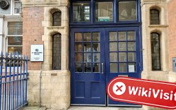 Una visita a TRADE.COM en Reino Unido - oficina no confirmada