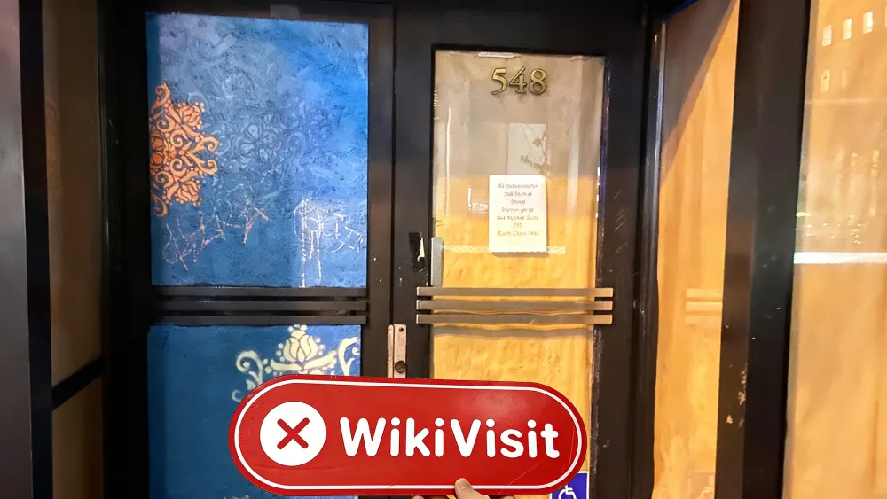 Посещение BitFlyer, криптовалютной биржи в Сан-Франциско, США - фальшивого бизнес-центра