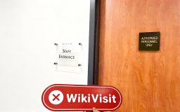 เยี่ยมชม Rebe ในสหรัฐอเมริกา - ไม่พบสำนักงาน