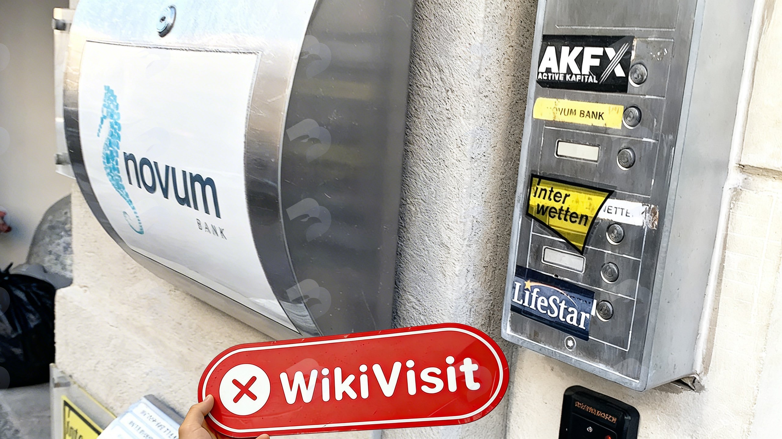 Una visita al intercambio de criptomonedas GKFX en Malta: lugar de la oficina con el logotipo de AKFX